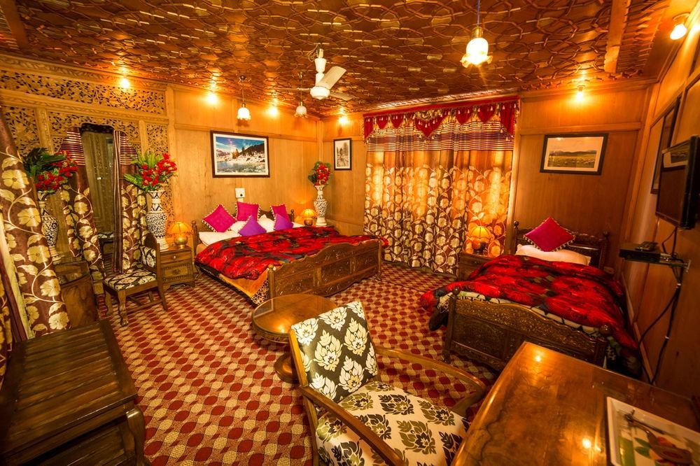 Aziz Palace Group Of Houseboats Srinagar  Luaran gambar